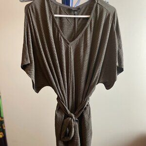 Mocha colored belted lightweight Alfani bloue 1X-2X